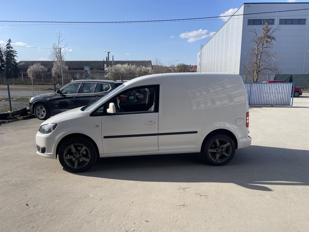 pikap teretni van za prevoz manje količine robe